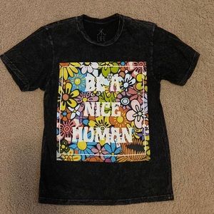 Graphic colorful Hippie Tee